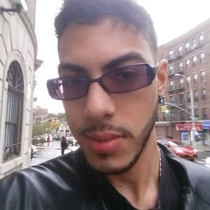 Meet your Posher, Charly